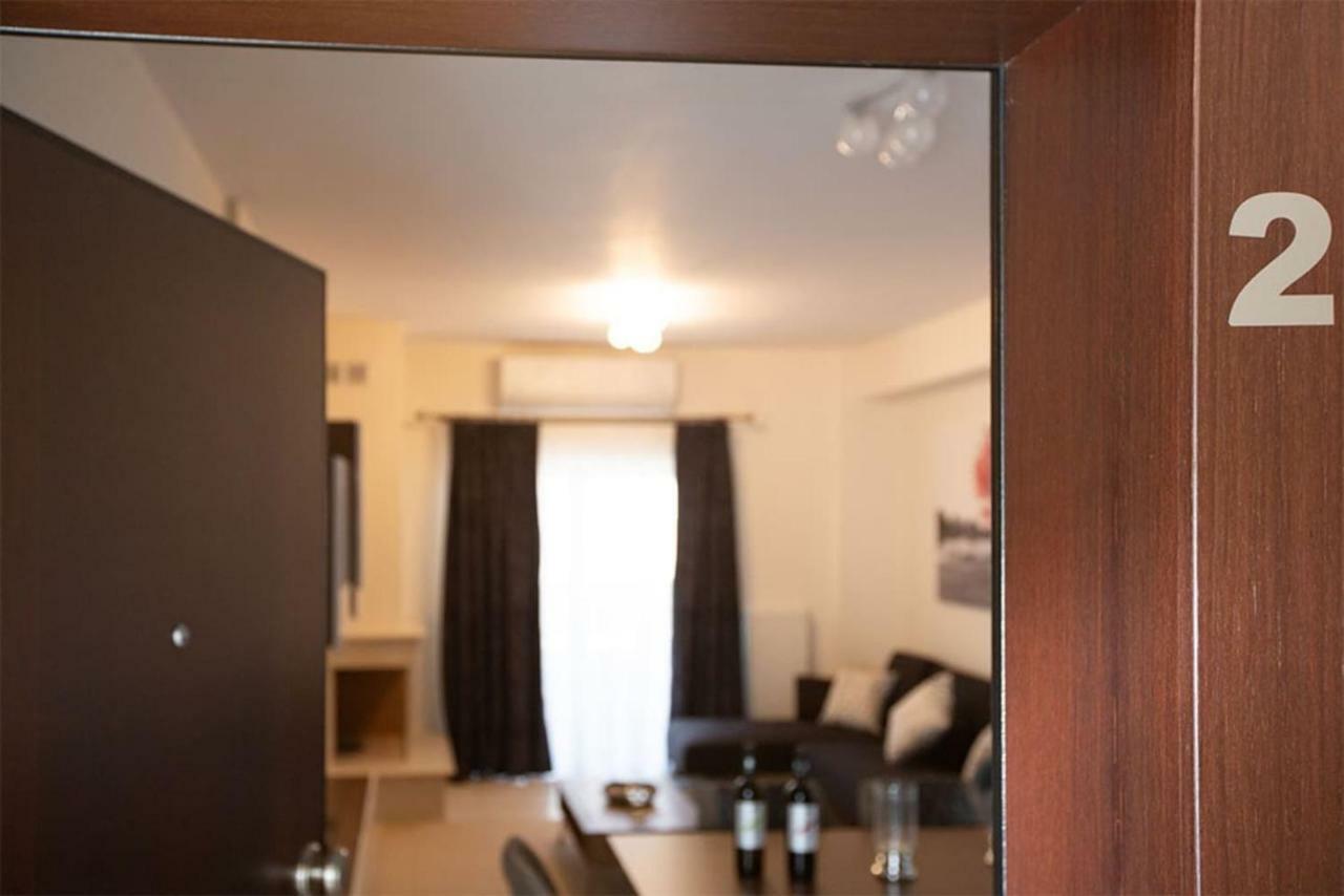 יואנינה V Luxury Apartment 2 מראה חיצוני תמונה